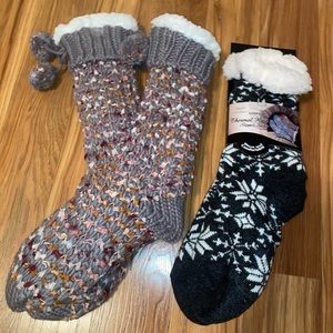 2 Knit Slipper Socks